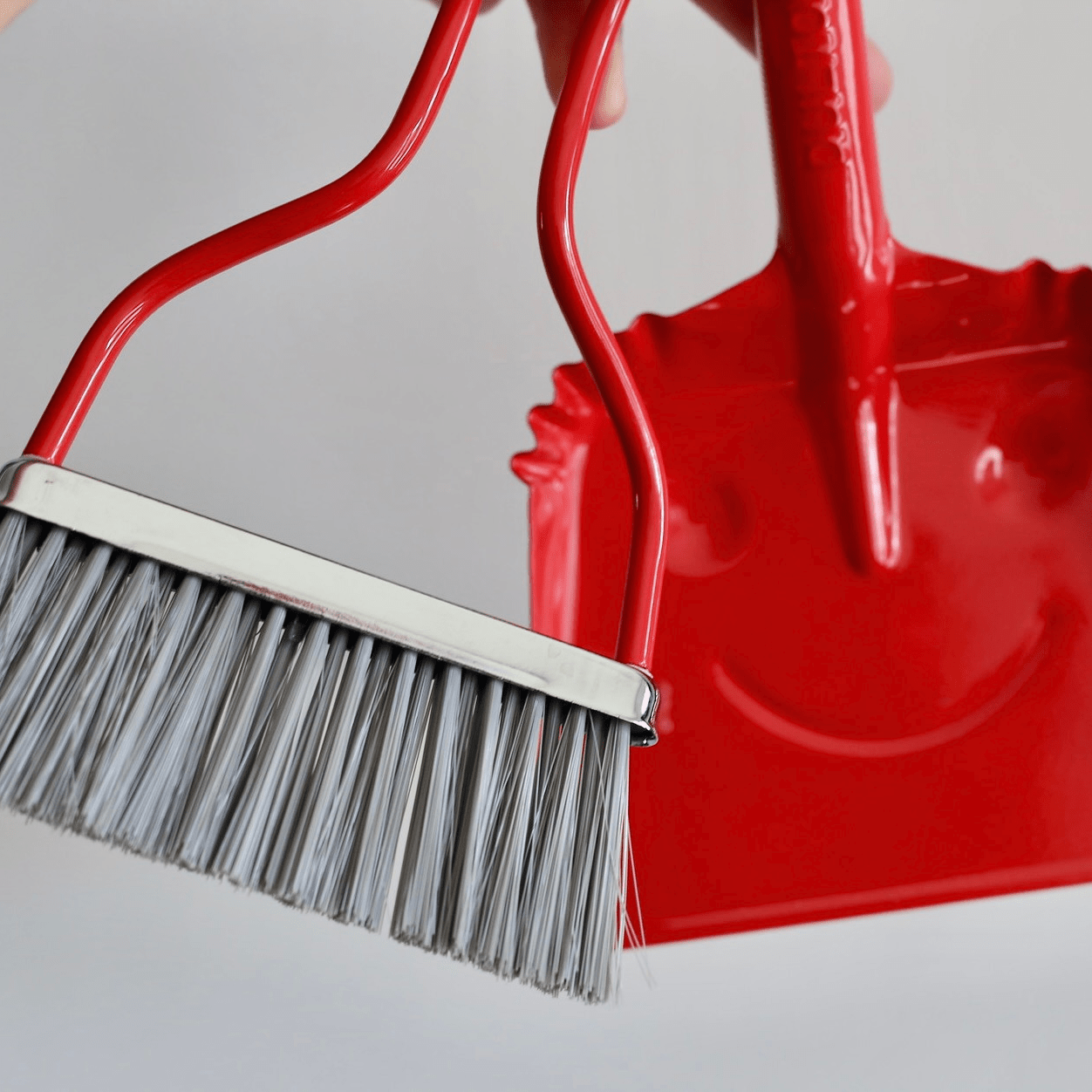 SMILEY BABY METAL DUST PAN SET RED - DYKE & DEAN