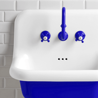 CERAMIC MOUNTED SMALL SINK - DYKE & DEAN