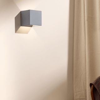 CONCRETE WALL LAMP - DYKE & DEAN