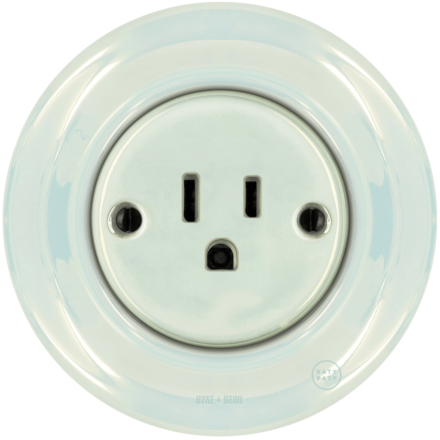 PORCELAIN WALL SOCKET CONCHA USA 15AMP - DYKE & DEAN