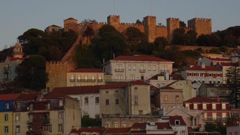 Dlaczego kogut z Barcelos stał się symbolem Portugalii? Dlaczego kogut z Barcelos stał się symbolem Portugalii?